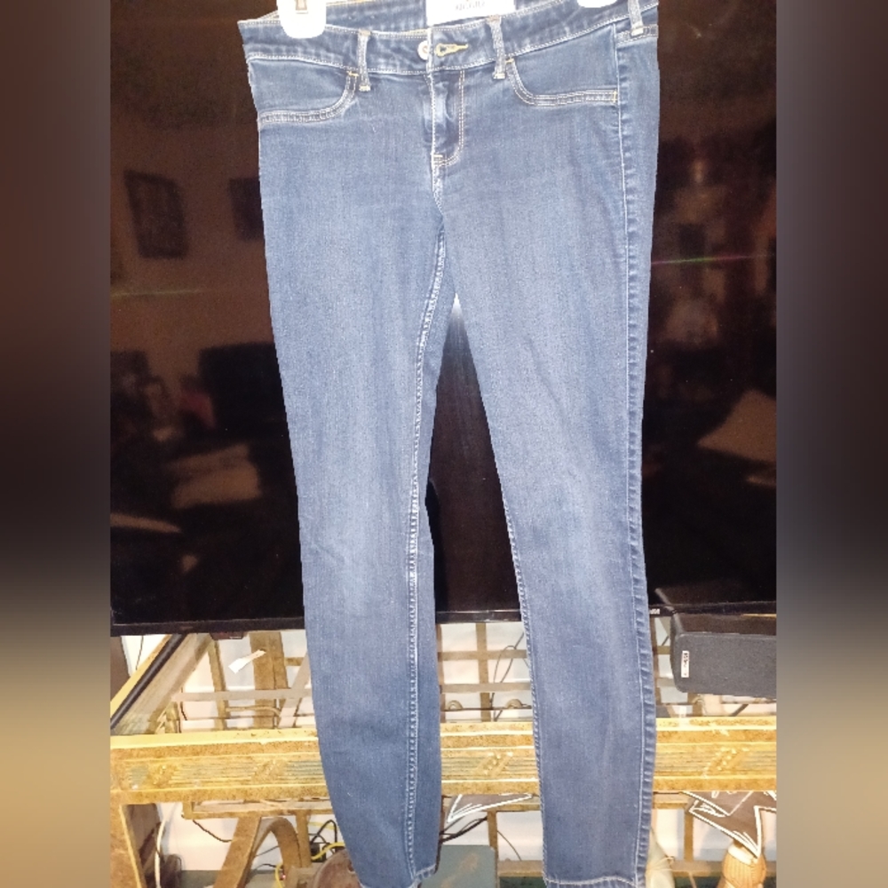 Hollister jeans size 5r